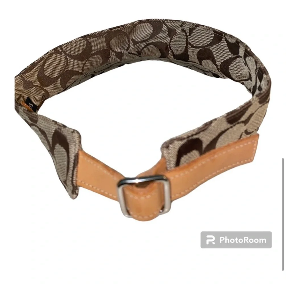 💎 COACH VINTAGE SIGNATURE LOGO VISOR IN BROWN